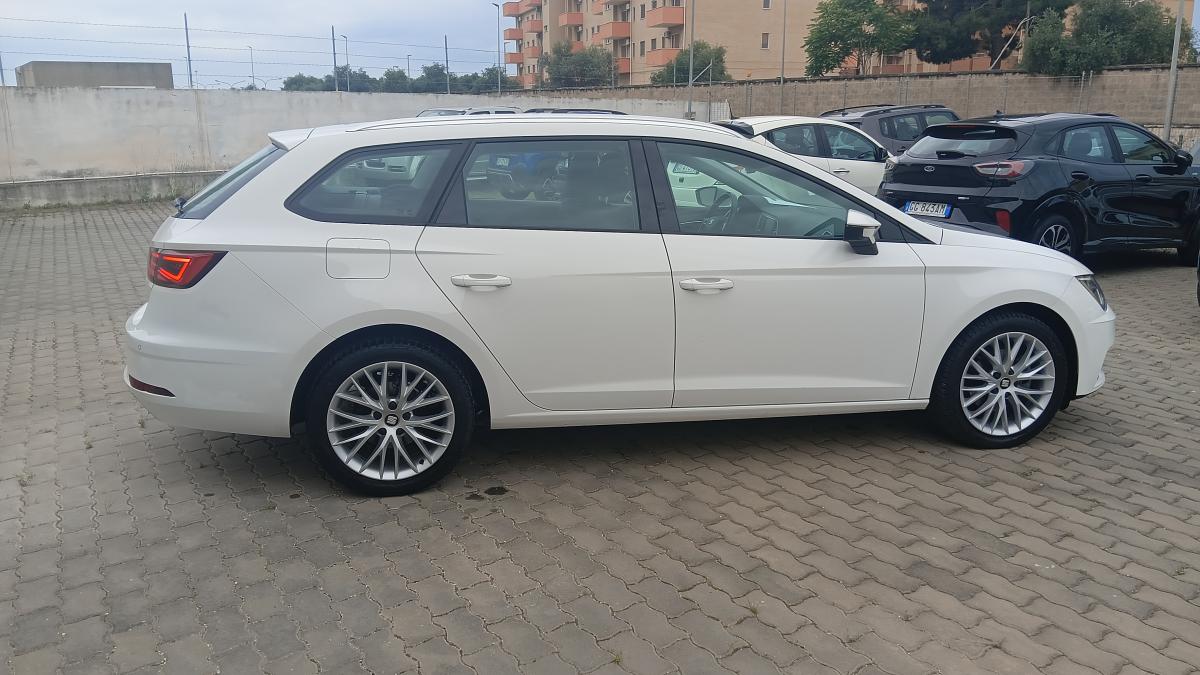 Seat Leon 2.0 TDI 150 CV DSG ST Business 526